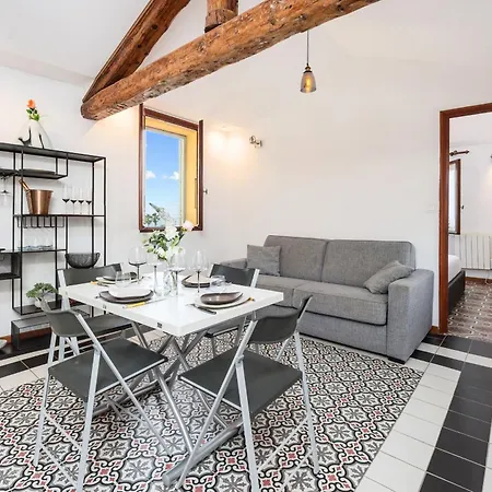 Aparthotel Bastion Ideally Located, Brightness, Sea Views