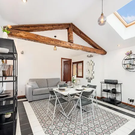 Bastion Ideally Located, Brightness, Sea Views 4* Mentone